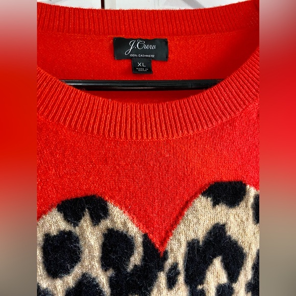 J Crew 100% Cashmere Crewneck Red Leopard Heart Pullover Sweater. XL - Picture 5 of 12